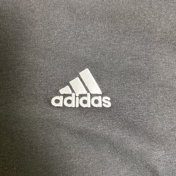 NWT Adidas Cropped 1/4 Zip Womens S Pullover Classic Logo Stripes Relaxed Active - Picture 3 of 9